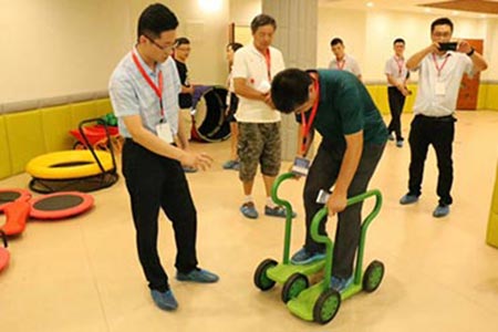 大風(fēng)車教育+新鵬都地產(chǎn)，強(qiáng)強(qiáng)聯(lián)合、跨界共贏
